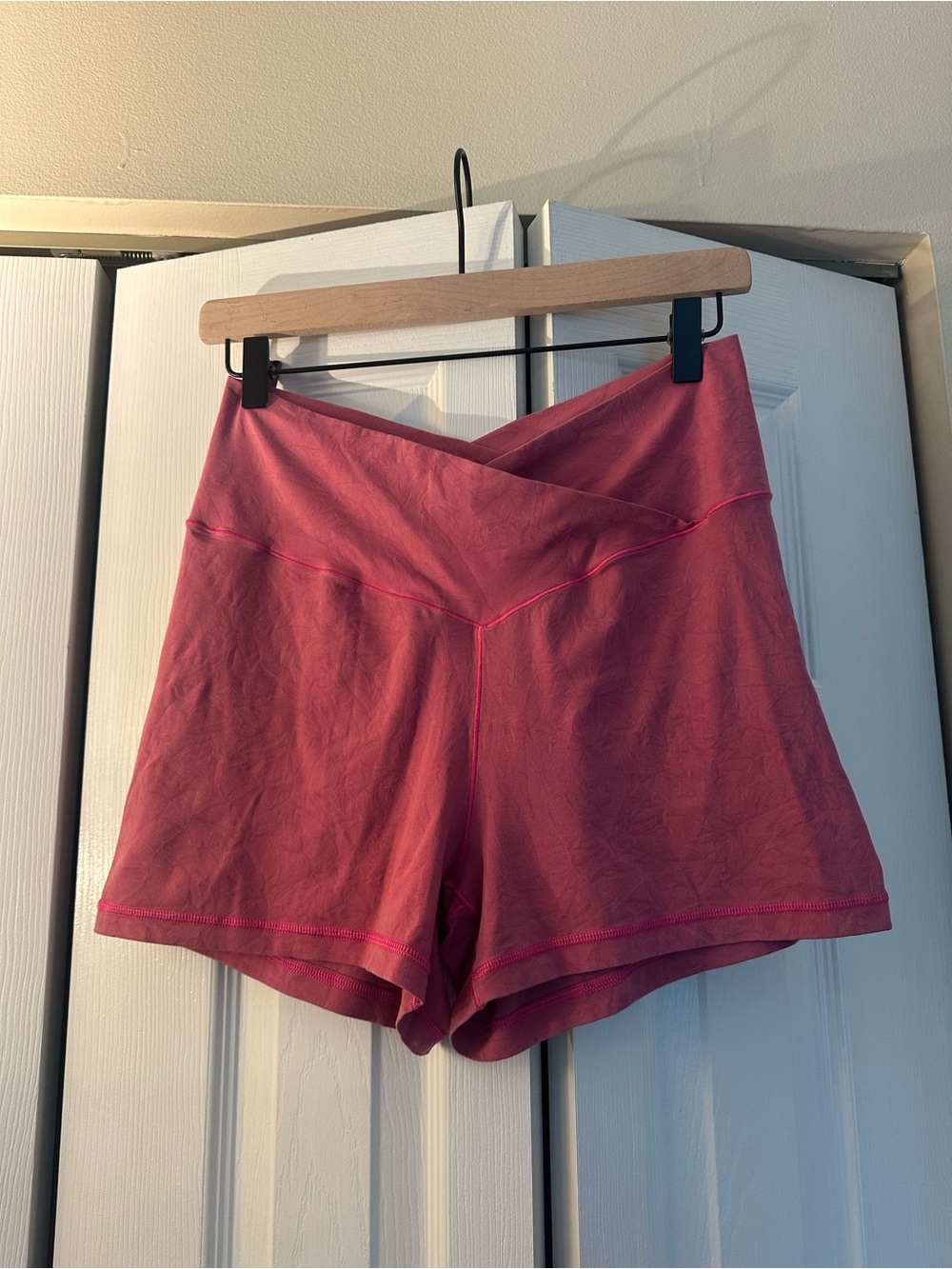 Offline by Aerie Real Me 3 Inch Inseam V-Front Active Shorts